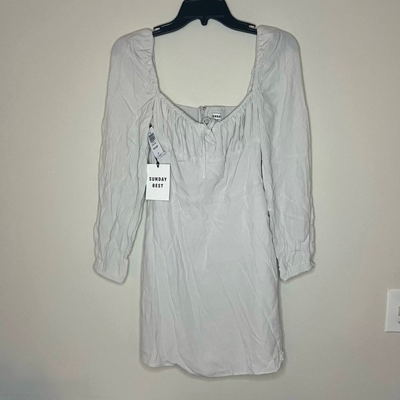NWT Aritzia Sunday Best Delilah Longsleeve White Dress - Picture 2 of 9